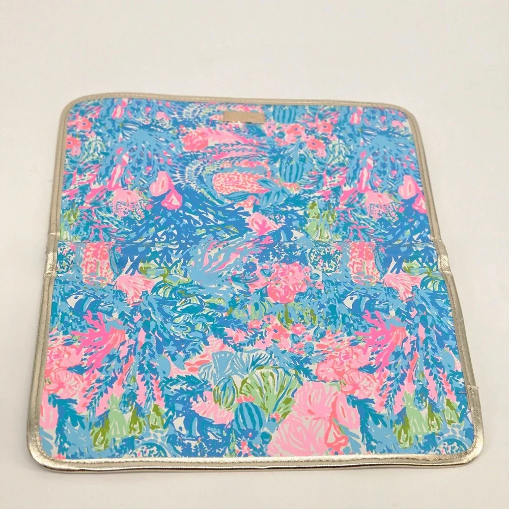 Lilly Pulitzer Bi-Fold Travel Organizer Clutch Bag Fished My Wish Gold Trim
